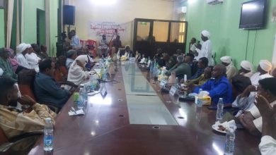 والي نهر النيل يؤكد بان السودان لن يؤتي من قبل نهر النيل ولا اغلاق للمدارس وينادي بوحدة الصف والكلمة وعدم الالتفات للشائعات 6 المسار نيوز والي نهر النيل يؤكد بان السودان لن يؤتي من قبل نهر النيل ولا اغلاق للمدارس وينادي بوحدة الصف والكلمة وعدم الالتفات للشائعات