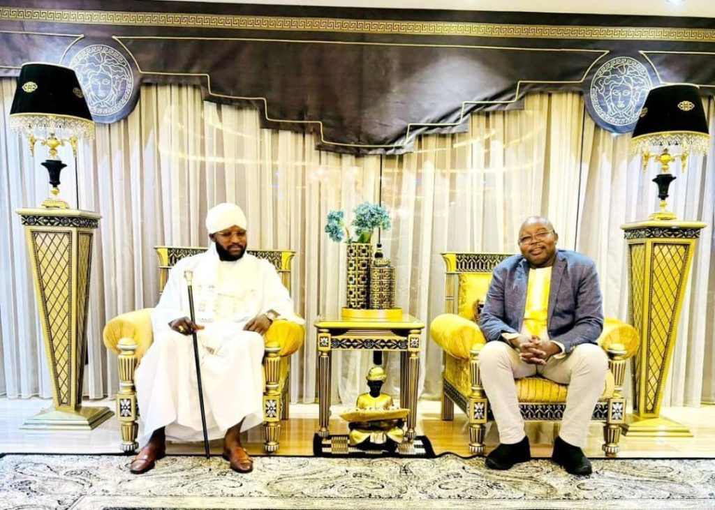 تفاصيل اجتماع أحمد دينار السلطان و عبد الواحد محمد نور حول الأزمة الراهنة 1 المسار نيوز تفاصيل اجتماع أحمد دينار السلطان و عبد الواحد محمد نور حول الأزمة الراهنة