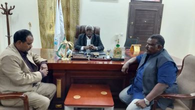 والي نهر النيل يشيد بانجازات ومبادرات الكهرباء في الاستقرار الكهربائي وصيانة اكثر من 36 من المحولات الكبري ويدعو المؤسسات بان تحذو حذو الكهرباء 3 المسار نيوز والي نهر النيل يشيد بانجازات ومبادرات الكهرباء في الاستقرار الكهربائي وصيانة اكثر من 36 من المحولات الكبري ويدعو المؤسسات بان تحذو حذو الكهرباء
